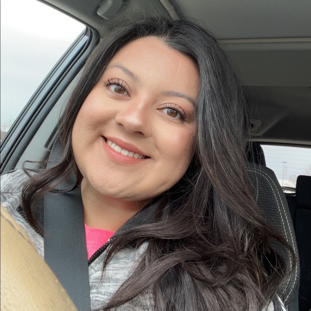 Meet your Posher, Alyssa
